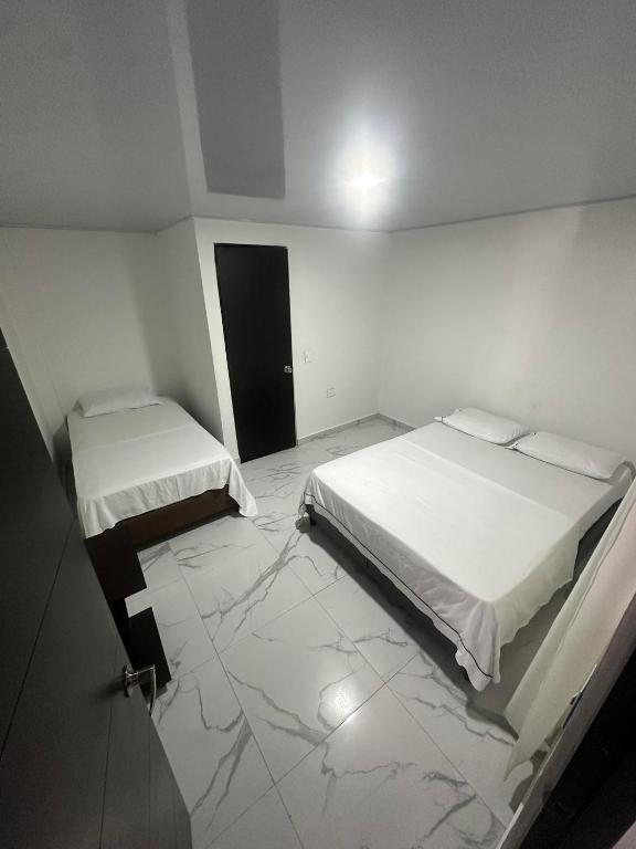 Hotel GB - 4