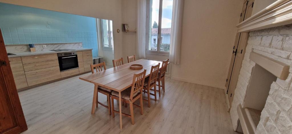 Vaste appartement avec jardin près de L'Isle-sur-Sorgue - 1