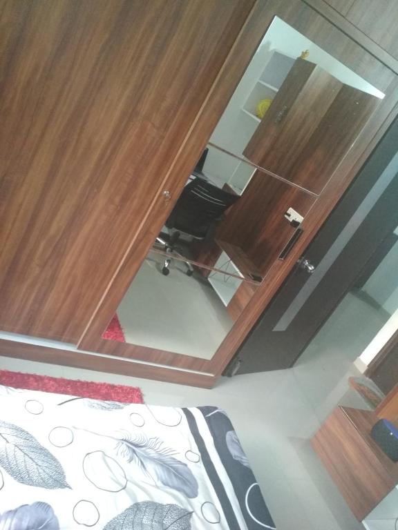 Self checkin4Couples & Family friendly Entire 2 BHK, Ahmedabad