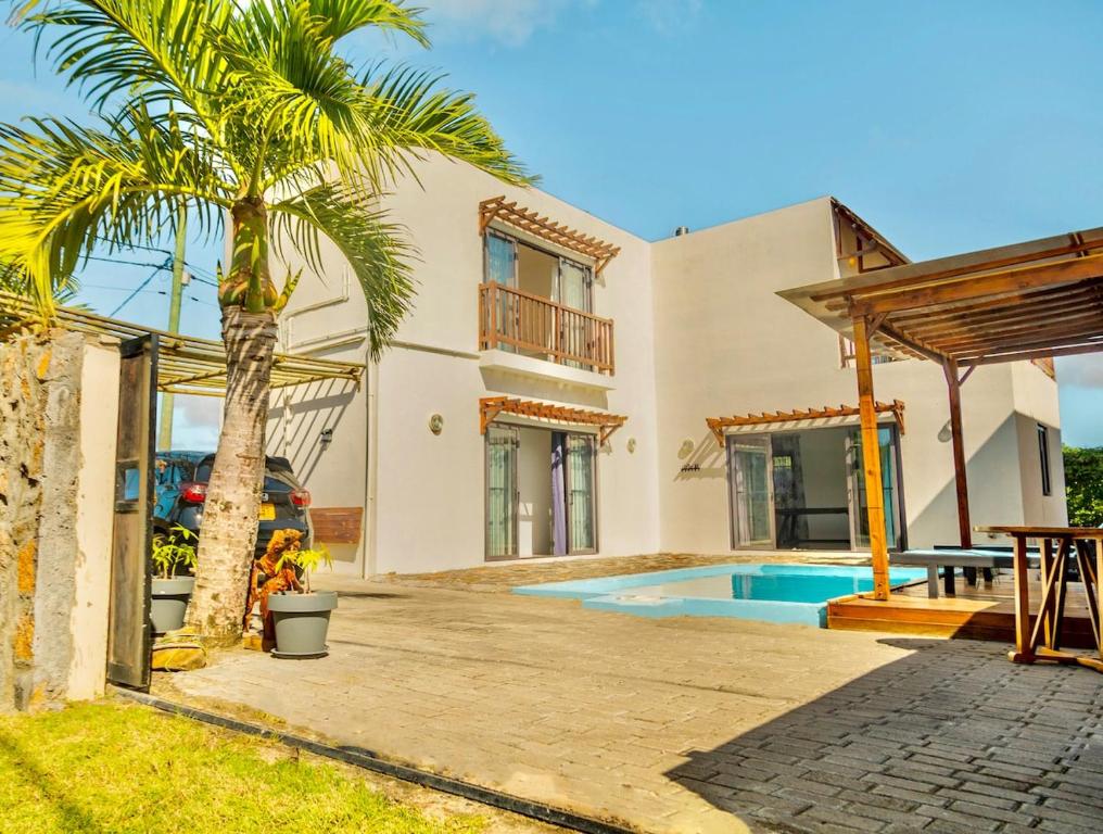 Villa Ti Kiosque with Private Pool, Calodyne