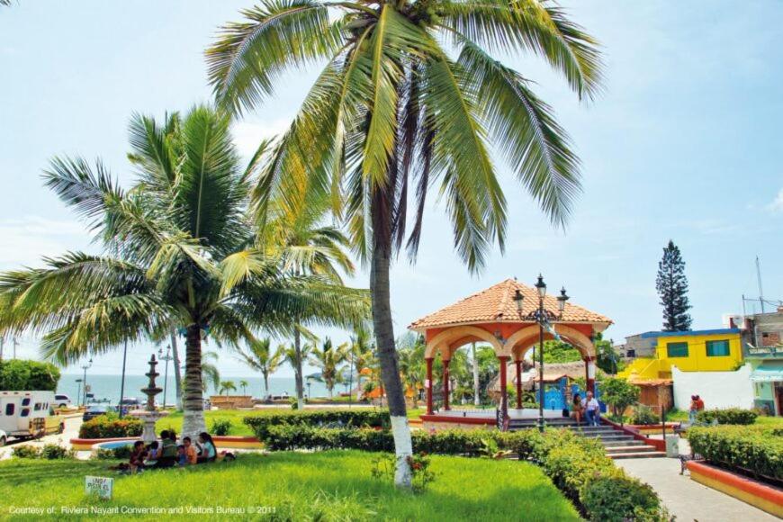 7 Guests Partial Ocean View 9 min Walk to Beach - 5