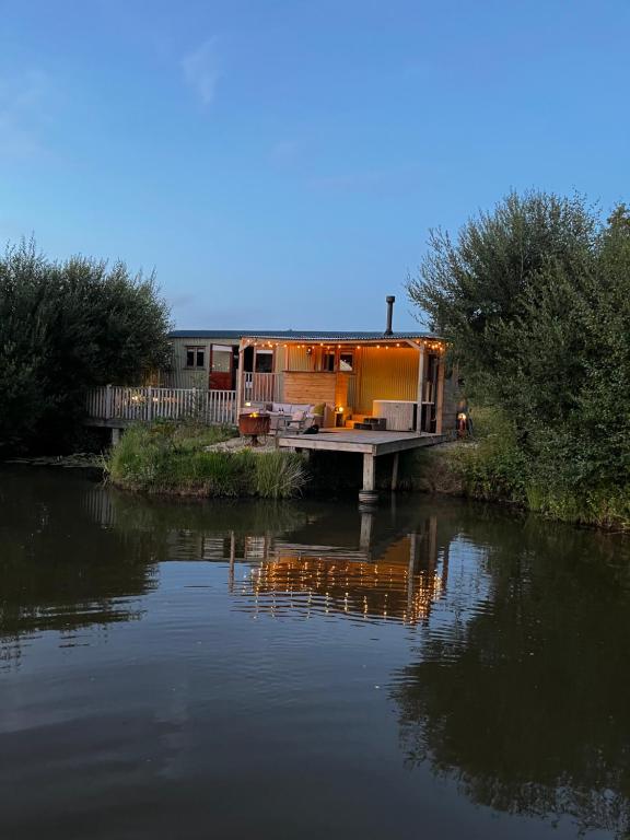 Herdsmans Hideaway, Holsworthy