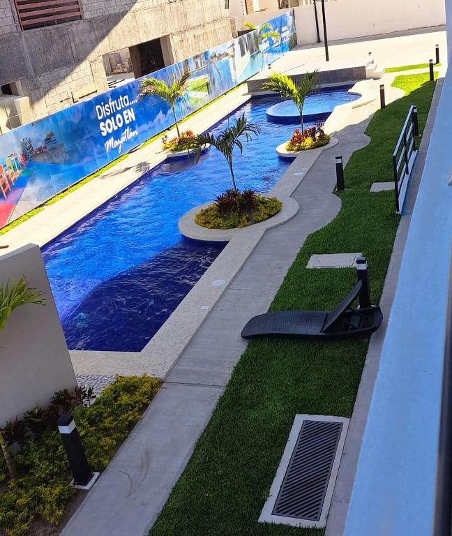 Marina Cerritos - Blanco Celeste - 5 Albercas - 3