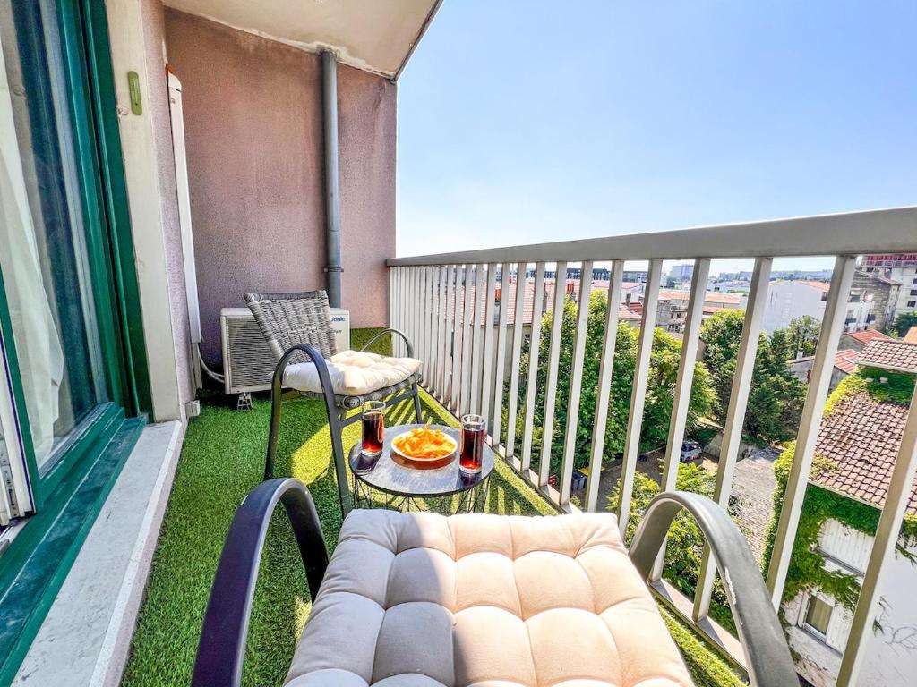 Doux Pavillon - Le Strada - box - air conditioning - tram 5 min away - 5