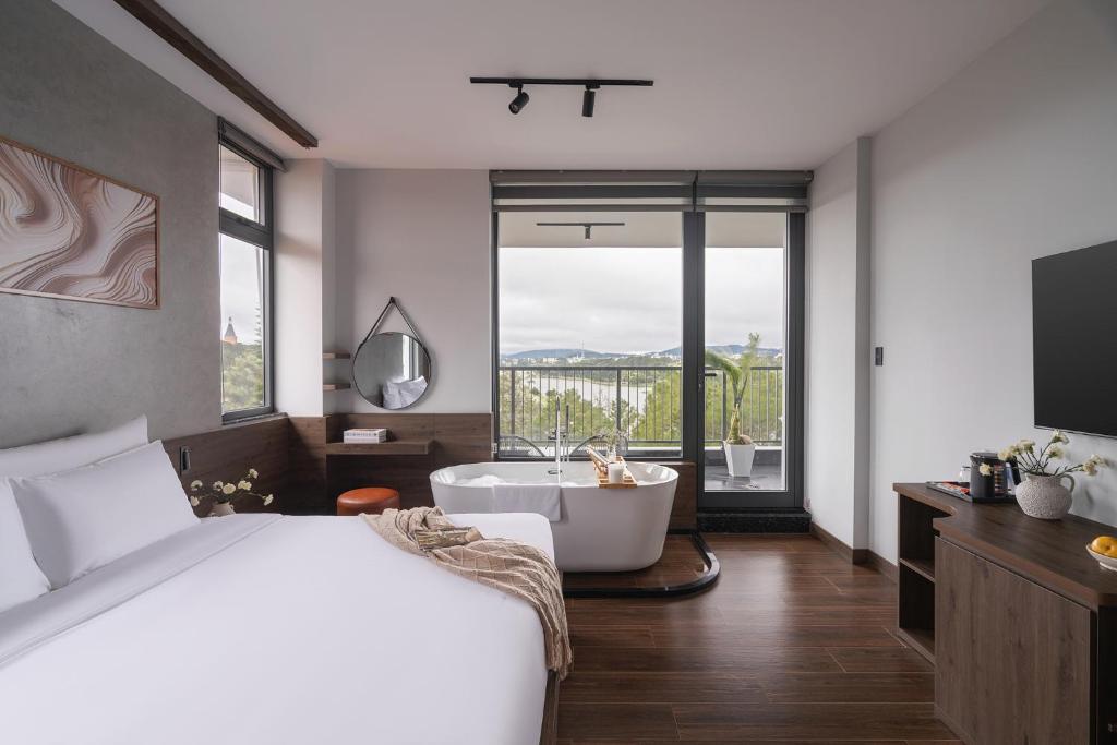 Scenery Hotel DaLat, Dalat