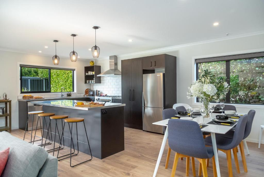 Forty-Five, Martinborough