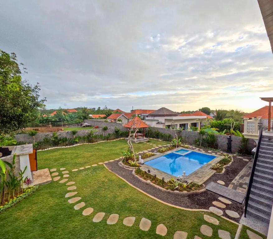 Spacious Garden & Pool 2BR Villa near Bingin, Uluwatu