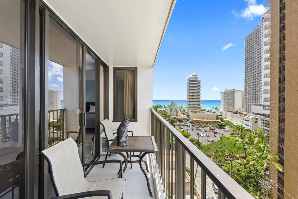 アストン アット ザ ワイキキ バニアン リゾート (Aston at the Waikiki Banyan Resort) 眺望