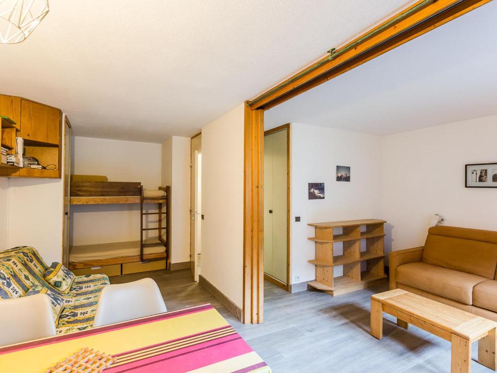 Studio rénové 3 étoiles, 4/5 pers, proche pistes, balcon, parking - FR-1-329-19 - 3