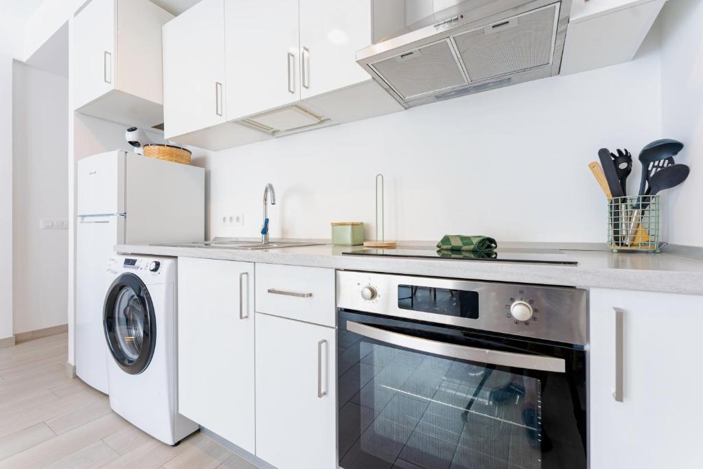 Salty Loft en el Centro de Corralejo, terraza privada, cocina completa y WIFI - 4