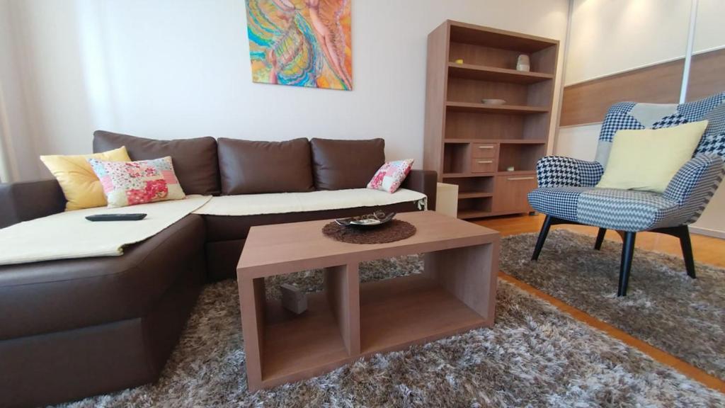 Twin Belville Apartments - 2