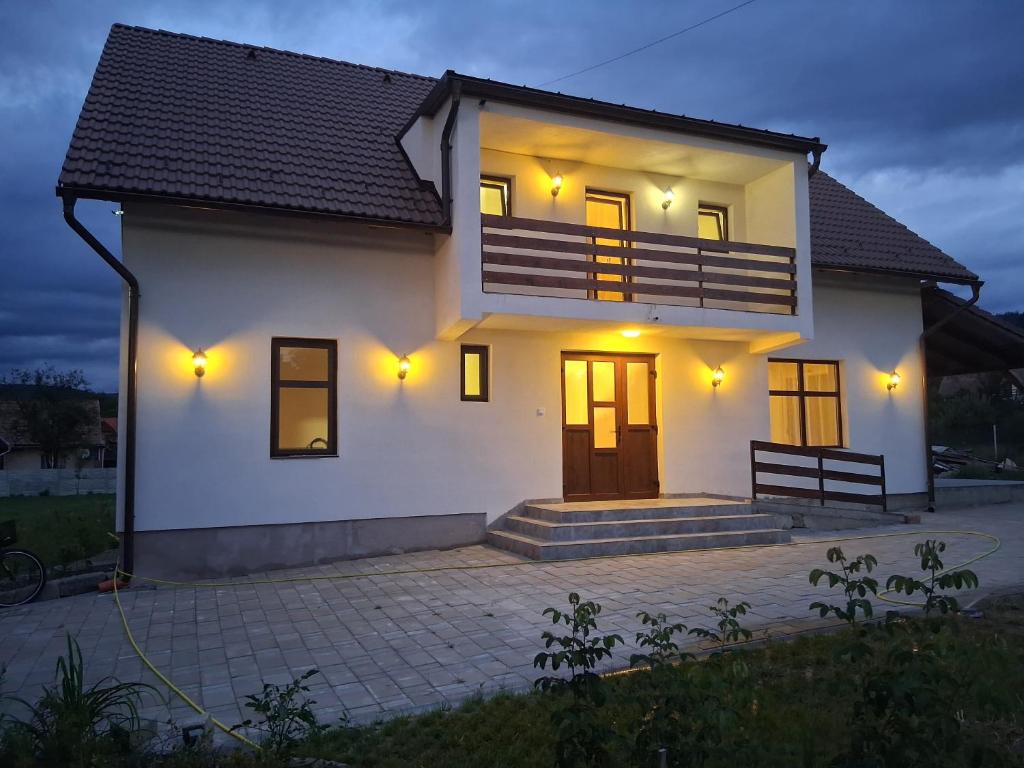 Cervus Mirabilis, Covasna