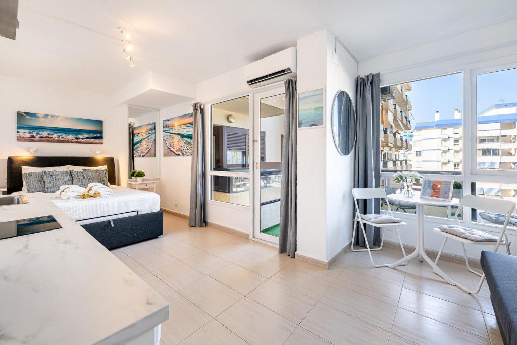 797 HOLIDAY RENTALS - Acogedor estudio en Aloha - 2