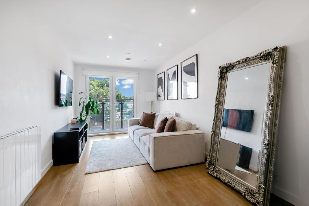 Amazing apartment in Surrey - On street Parking, Whyteleafe