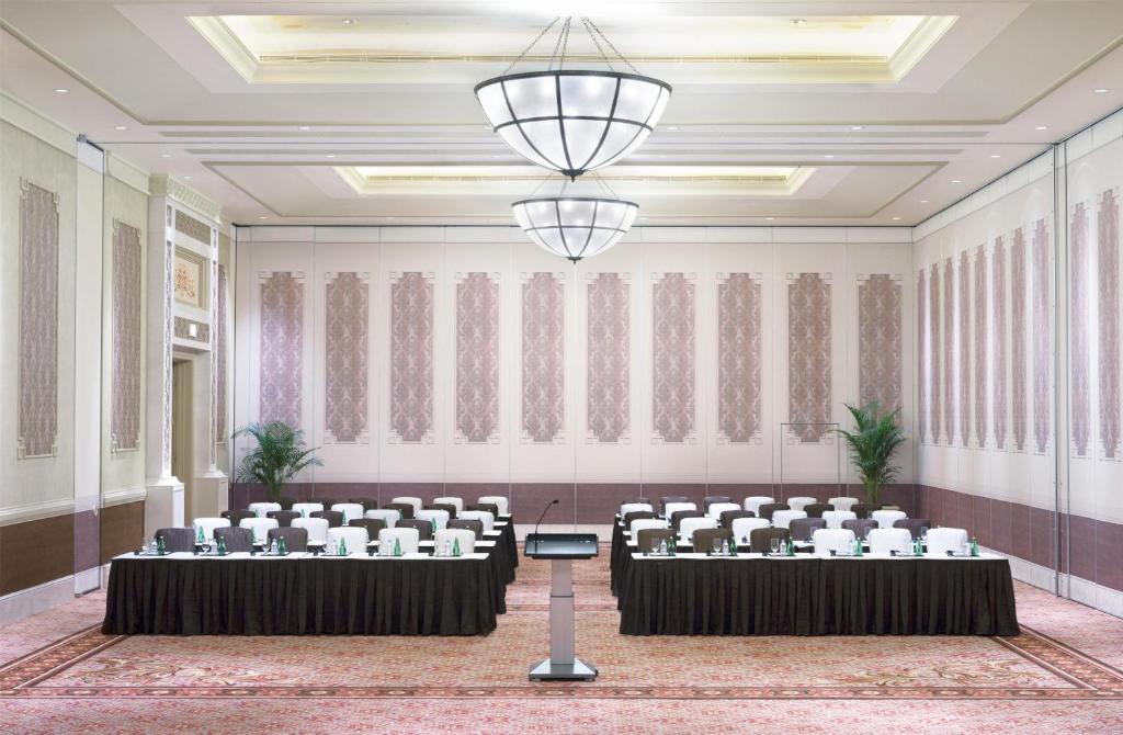 Αίθουσα συνεδριάσεων / δεξιώσεων