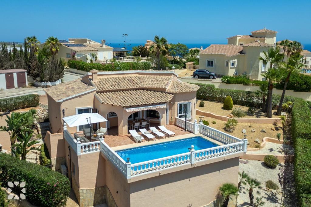 Villa Celenza by Abahana Villas - 1