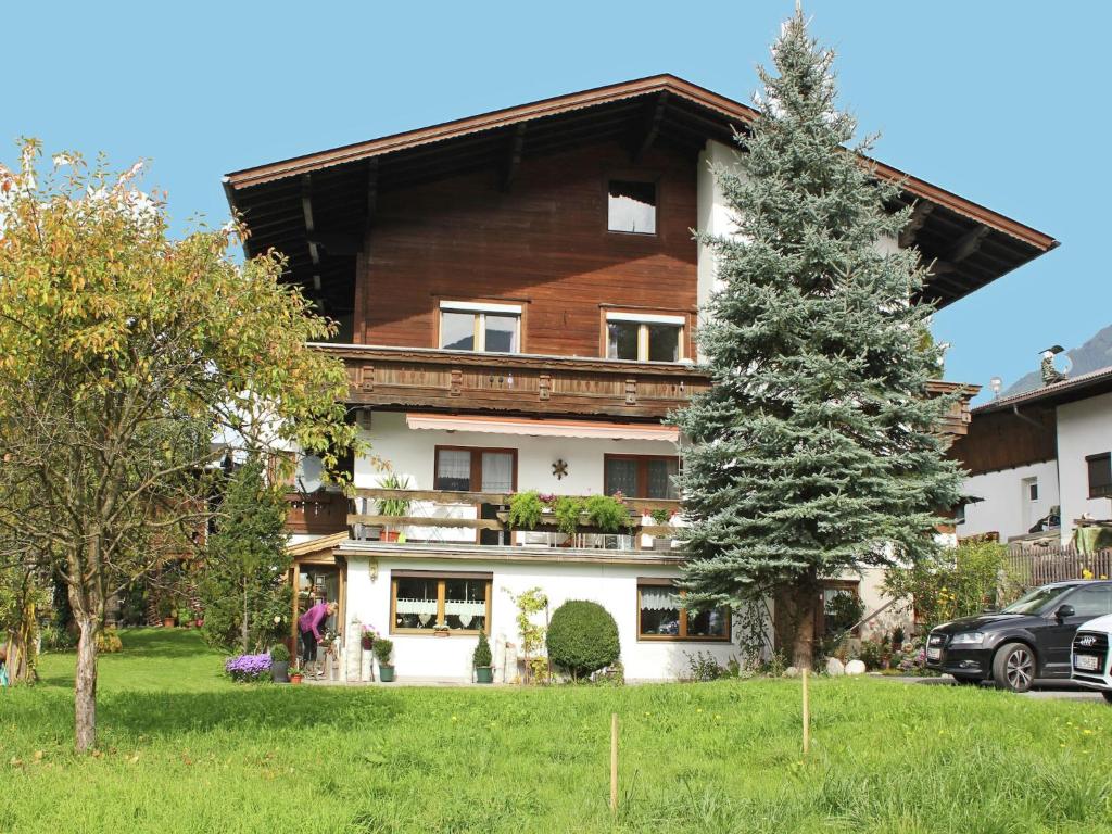 Apartment in Stumm near Ski Slopes, Stumm