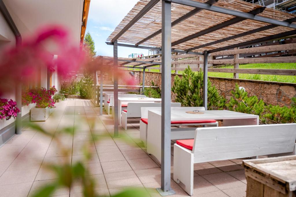 Hotel Alpine Mugon - 5