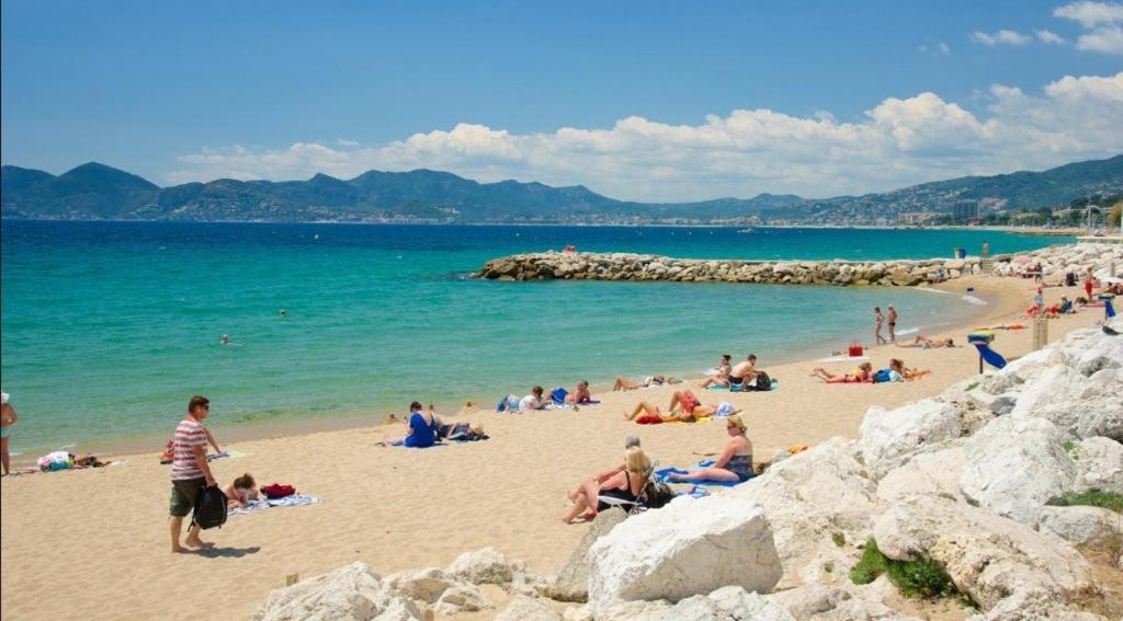 Cannes plages du Midi Appartements climatisés Bord de mer de 1 à 6 pers, 2 piscines, Parking privatif inclus - 3