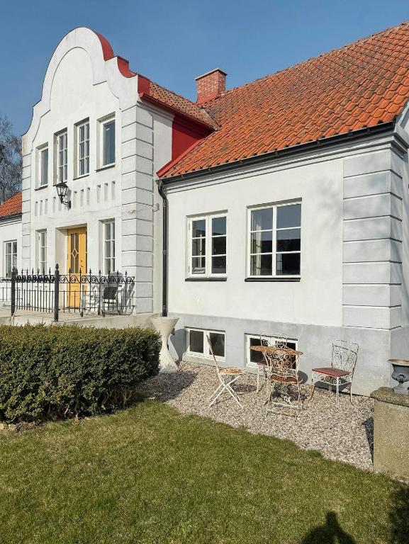 Charming Farmhouse With Open Spaces Near Österlen, Löderup