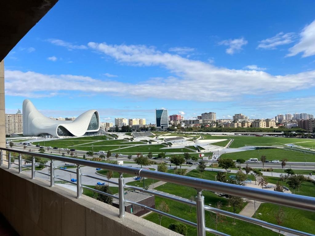 Heydar Aliyev Center view Apartment, Baku