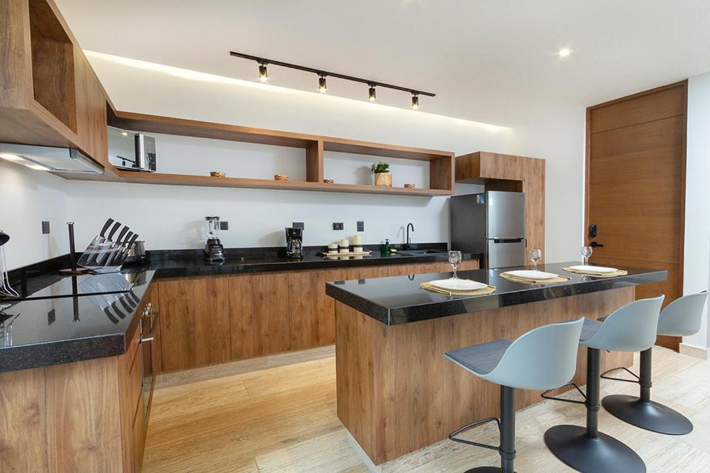 Moderno Depa 2BR con Alberca en Rooftop 5ta Avenida - 3