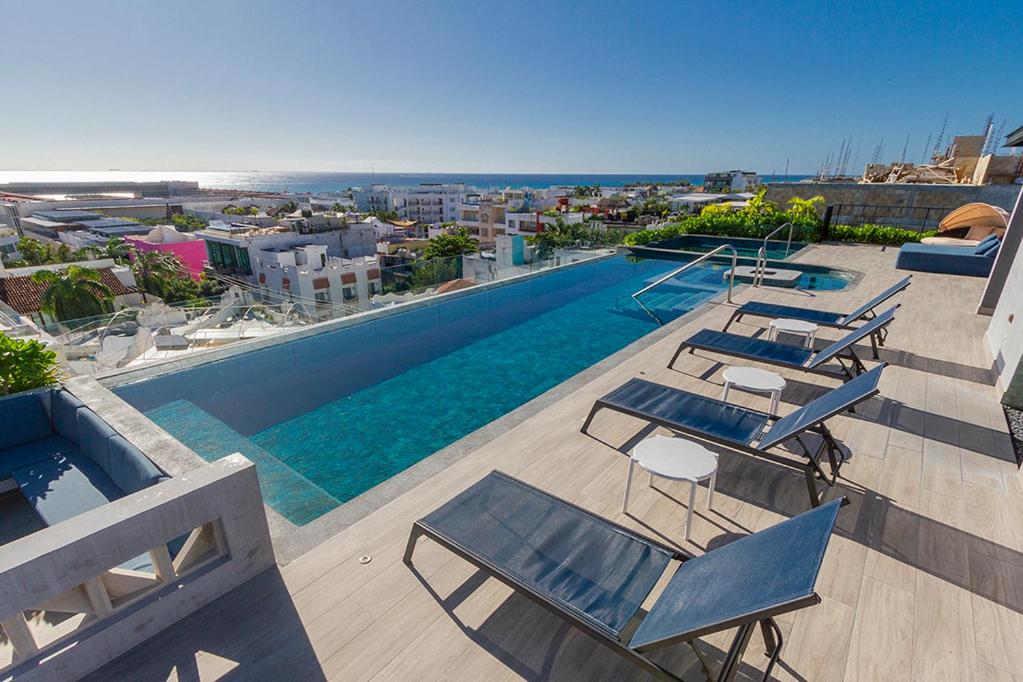 Moderno Depa 2BR con Alberca en Rooftop 5ta Avenida - 5
