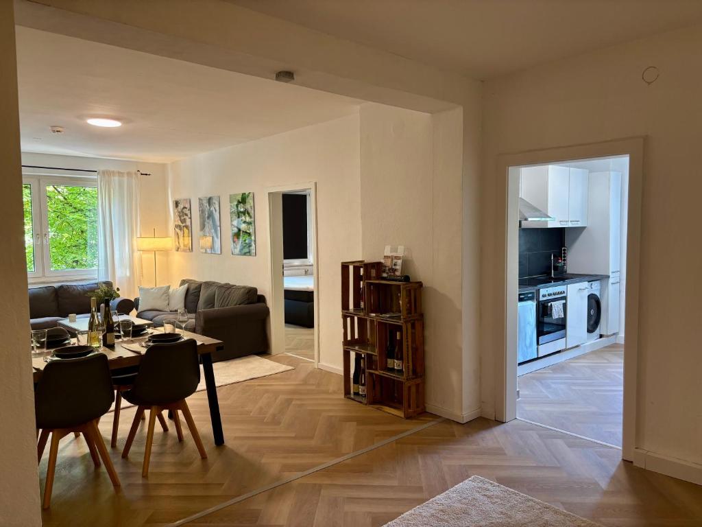 Spacious Design Apartment Würzburg Altstadt I FREE WINE AND COFFEE - 5