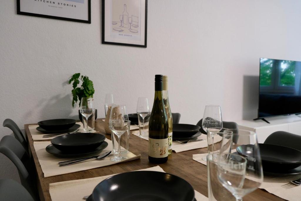 Spacious Design Apartment Würzburg Altstadt I FREE WINE AND COFFEE - 4