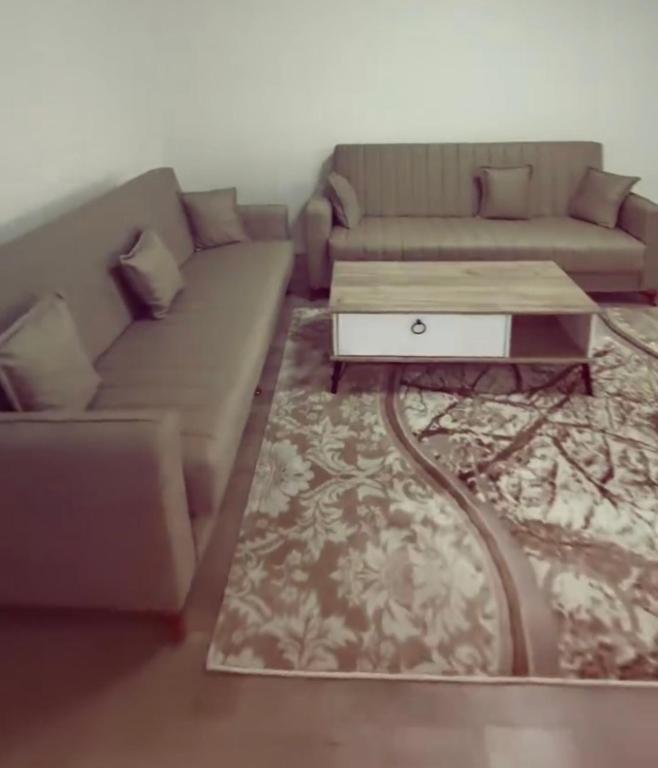 Apapartament extra, Kosovo Polje