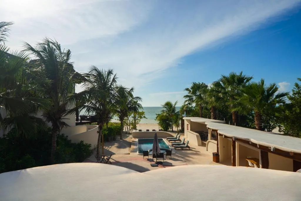 Beachfront Hotel Boutique DK, hotel in Holbox Island