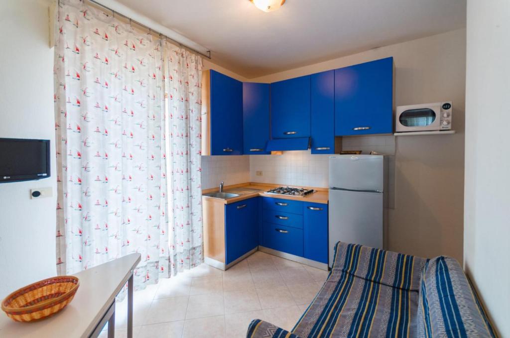 BlueHouse - 4