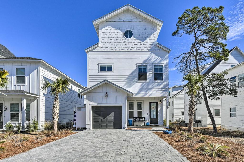 Inlet Beach Escape about half Mi to Beach Access!, Inlet Beach