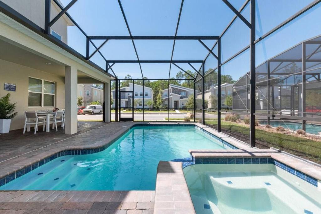 Mansão 9 Quartos com Cinema, Piscina e SPA, Kissimmee