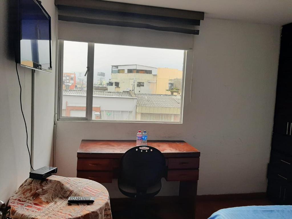Hotel Roma Bogota , Corferias , Cerca Embajada Americana , Universidad Nacional , G 12 ,Movistar Arena Agora Habitaciones y Apartaestudios muy bien ubicado a 30 minutos del Aeropuerto - 1