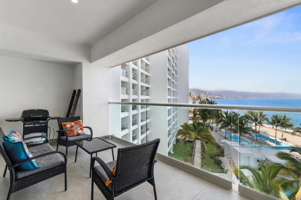 Dream Terrace: Frontal Ocean View and Sunsets - 5