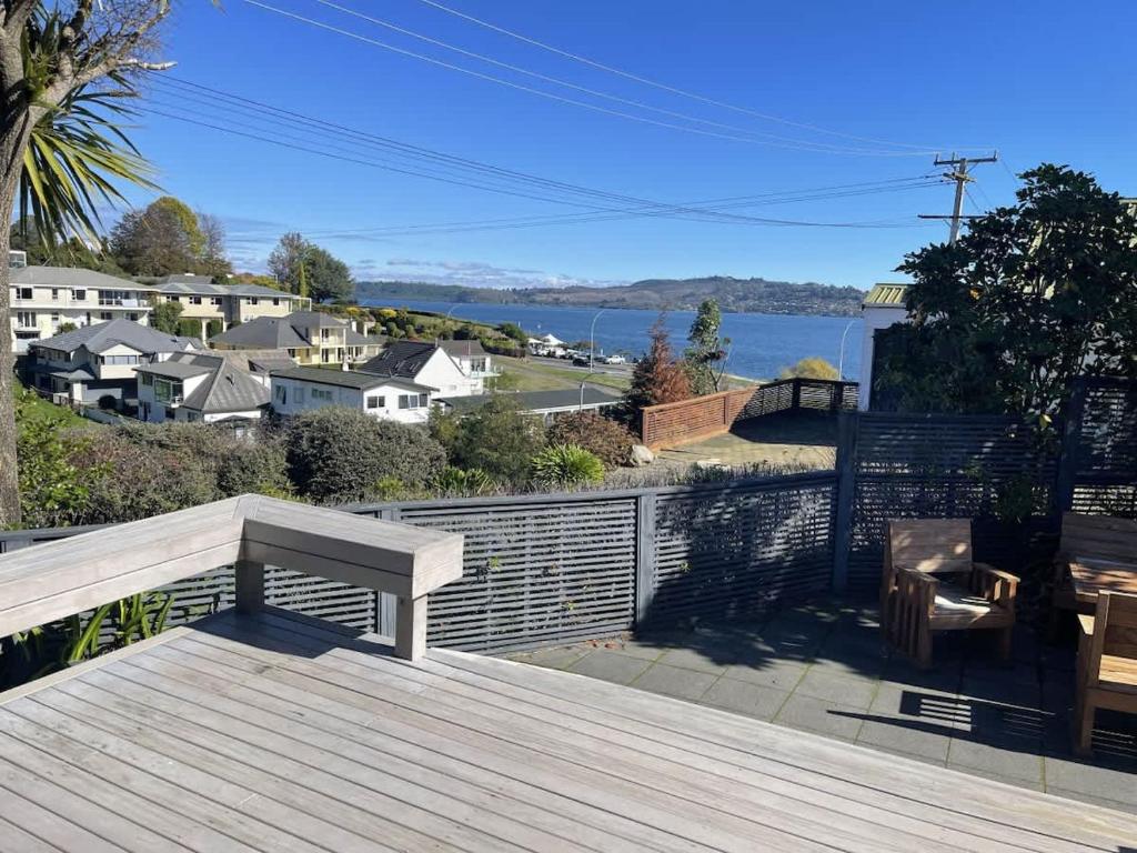 Relax in Hawai, Taupo