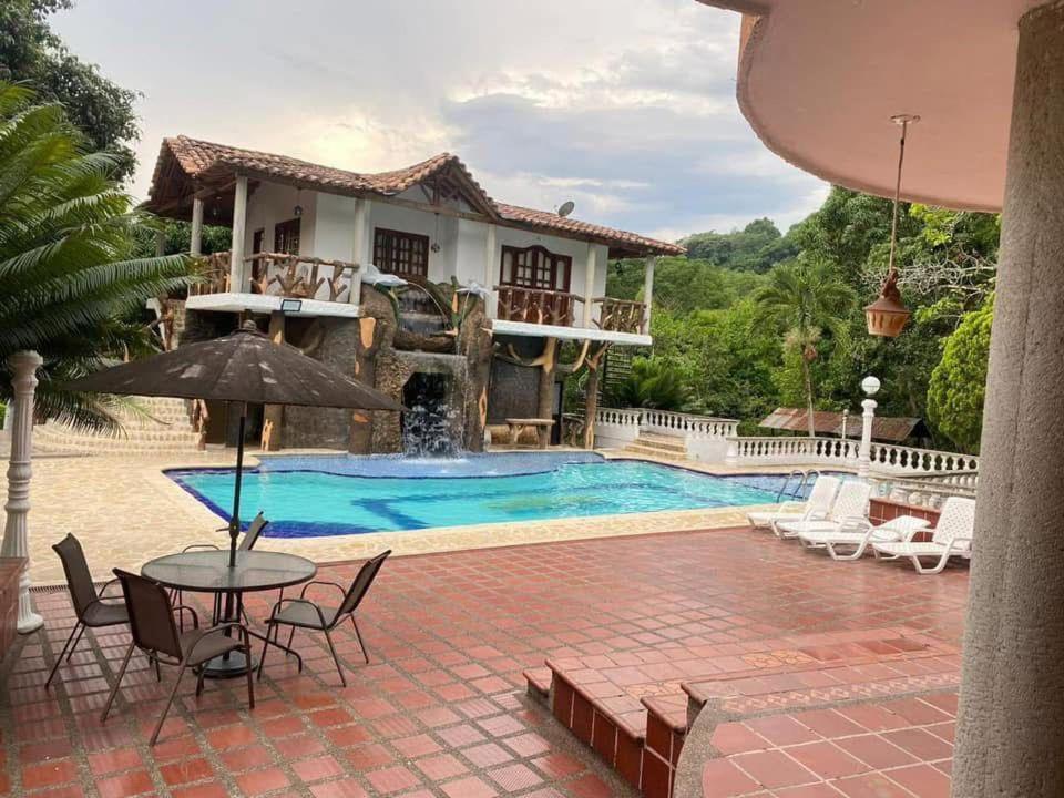 Finca vacacional y de descanso SOPETRAN - 1