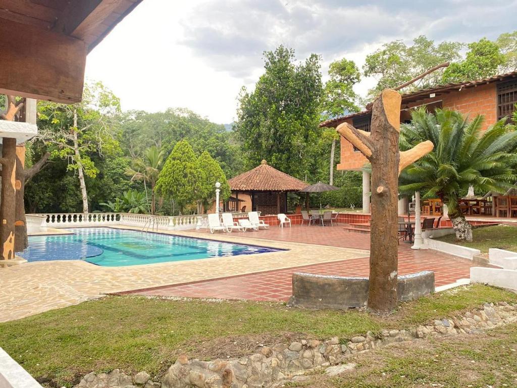 Finca vacacional y de descanso SOPETRAN - 2