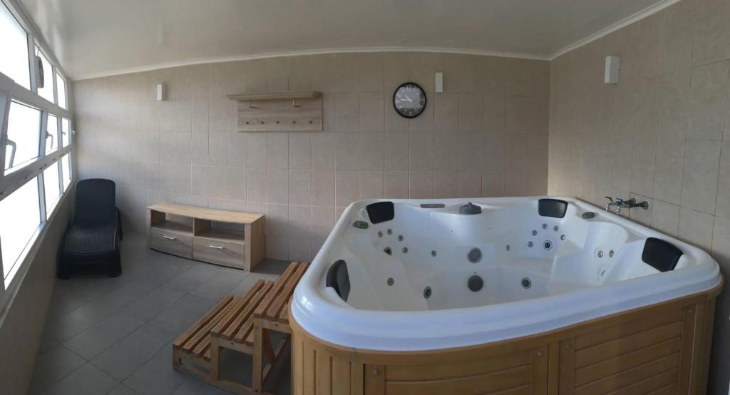 Hermoso dpto 1era linea, piscina temp y olas - 3