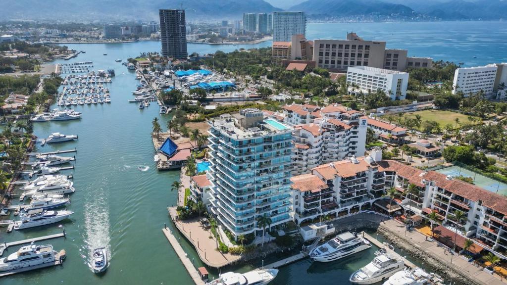 Comfort and Style by the Sea in Marina Vallarta, Puerto Vallarta
