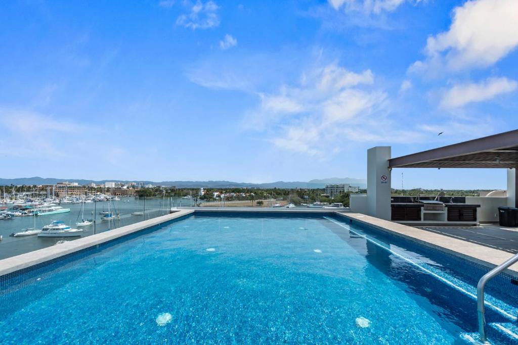 Marina view and 3 min from beach, Nuevo Vallarta 