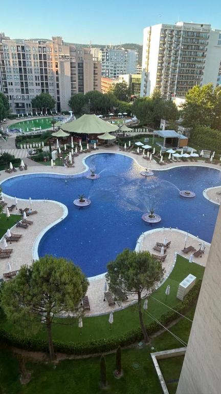 Barcelo Royal Beach, Slunečné pobřeží