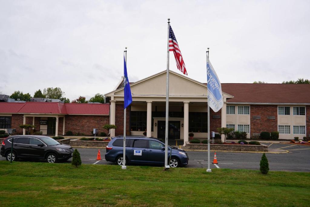 Rodeway Inn & Suites East Windsor, East Windsor