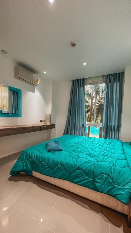 Atlantis 2, Jomtien pláž