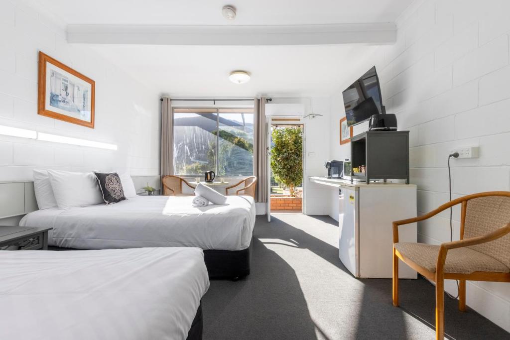 3. 더 그램피안스 ..