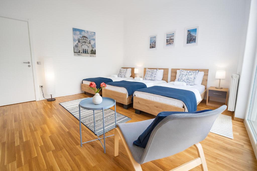 3 BDR for 6 CENTER CLOSE TO NATIONAL MUSEUM - 3
