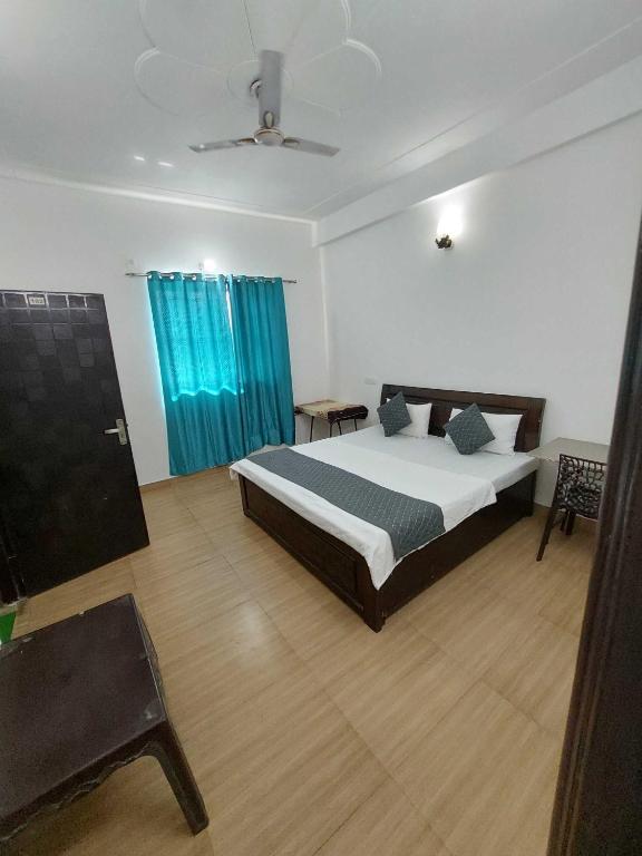 Hotel O Naveen Residancy, Manesar