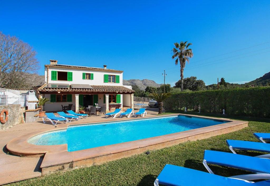 5-bedroom villa to enjoy with the family by Renthousing - 1
