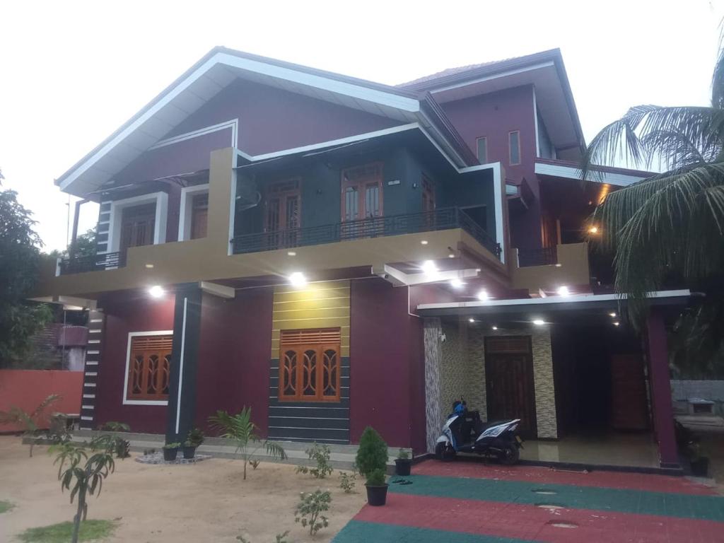 Nilmini Rooms rand, Kalpitiya